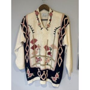 Vintage‎ Shenanigans Hand Knit Floral Sweater Medium Cottagecore Oversized